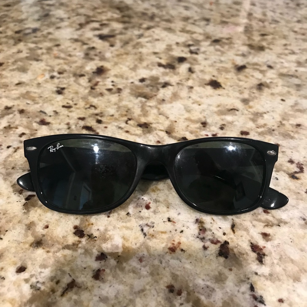 Ray-ban wayfarer sunglasses